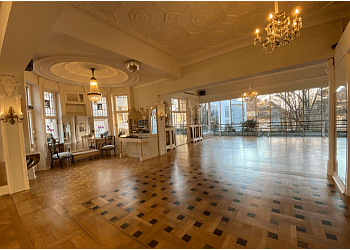 dance class egyedülállók wiesbaden