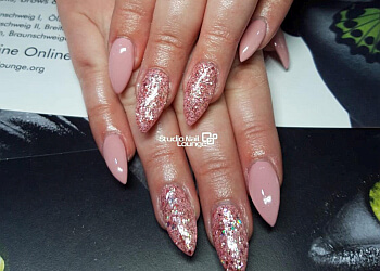 Anni Pale Premium photo Anni Pale Premium