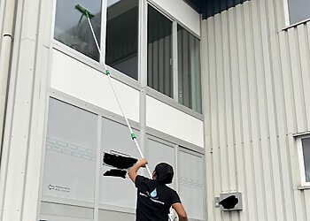 Bassam Glas und Gebäudereinigung image Bassam Glas und Gebäudereinigung