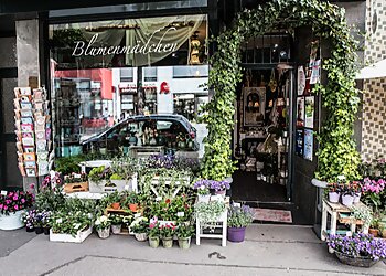 Blumenmädchen photo Blumenmädchen