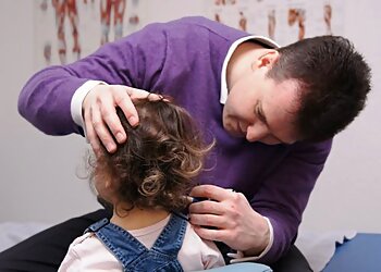 3 Best Chiropractic Clinics In Hanover, Germany - Expert Recommendations