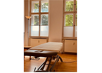 Christian Wengler Trainer, Heilpraktiker, Osteopath F.O. image Christian Wengler Trainer, Heilpraktiker, Osteopath F.O.