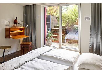 Das kleine Schwarze photo Das kleine Schwarze