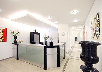 Dr. Cyrus Khorram - Zentrum für Zahnheilkunde Z-24 photo Dr. Cyrus Khorram - Zentrum für Zahnheilkunde Z-24