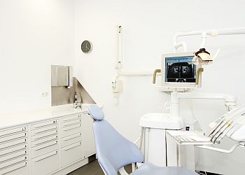 Dr. Cyrus Khorram - Zentrum für Zahnheilkunde Z-24 image Dr. Cyrus Khorram - Zentrum für Zahnheilkunde Z-24