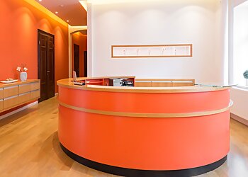 Dr. Roger Barz - Zahngesundheit Halle image Dr. Roger Barz - Zahngesundheit Halle