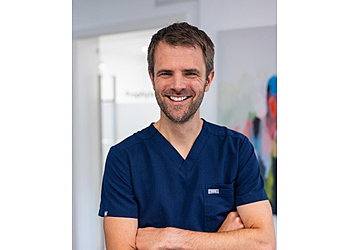Dr. dent. Andreas Vogtner - DR. VOGTNER ZAHNÄRZTE Dr. dent. Andreas Vogtner - DR. VOGTNER ZAHNÄRZTE