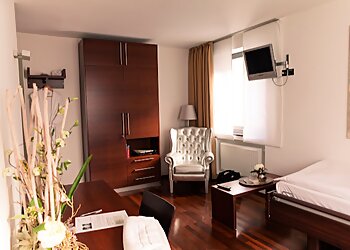 Dr. med. Alexander Hilpert - KAISERBERG KLINIK GmbH image Dr. med. Alexander Hilpert - KAISERBERG KLINIK GmbH