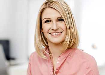 Dr. med. Angelika Derksen Dr. med. Angelika Derksen