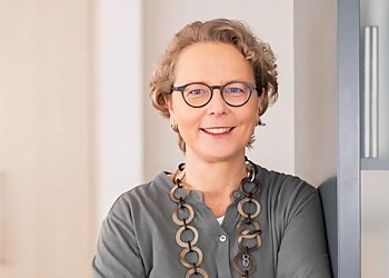 Dr. med. Anke Friedrich - ZENTRUM FÜR AMBULANTE NEUROLOGIE