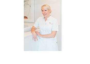 Dr. med. Anne-Kathrin Bomke