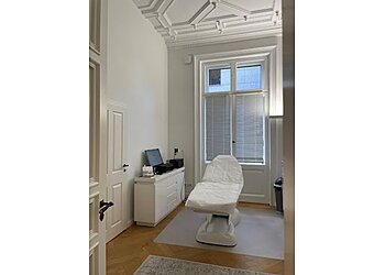 Dr. med. Arna Shab image Dr. med. Arna Shab