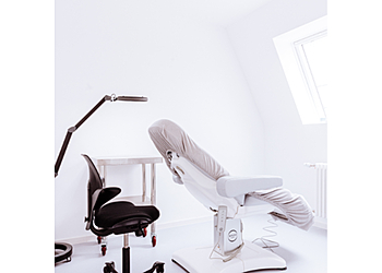 Dr. med. Barbara Burgard - Dermatologie Burgard photo Dr. med. Barbara Burgard - Dermatologie Burgard