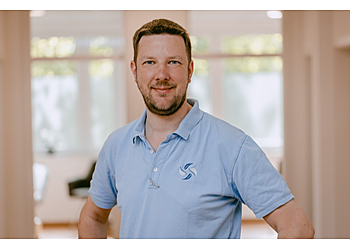 Dr. med. Björn Mittag Dr. med. Björn Mittag