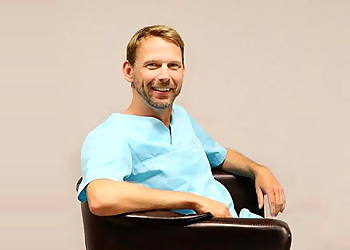 Dr. med. Carsten Waskow