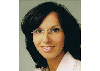 Dr. med. Claudia Lamminger-Pfitzer Dr. med. Claudia Lamminger-Pfitzer