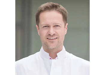 Dr. med. Daniel Talanow - e-sthetic Plastische und Ästhetische Chirurgie