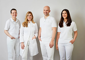 Dr. med. Dimitrios Georgas - DYADERM photo Dr. med. Dimitrios Georgas - DYADERM