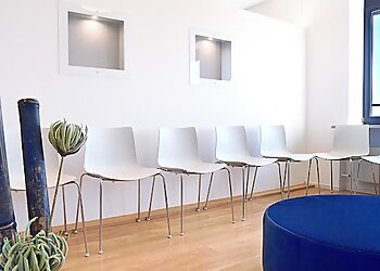 Dr. med. Dr. med. dent. Bengt Zikarsky - MUND-KIEFER-GESICHTSCHIRURGIE UND ORALCHIRURGIE DR. DR. ZIK image Dr. med. Dr. med. dent. Bengt Zikarsky - MUND-KIEFER-GESICHTSCHIRURGIE UND ORALCHIRURGIE DR. DR. ZIK