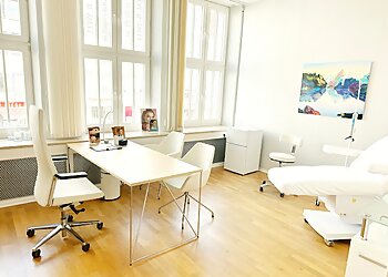 Dr. med. Dr. med. univ. Michael Cerny - ESTHETIC MEDICAL image Dr. med. Dr. med. univ. Michael Cerny - ESTHETIC MEDICAL