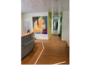 Dr. med. Frank Haneveld Dr. med. Frank Haneveld