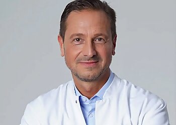 Dr. med. Franz Decker