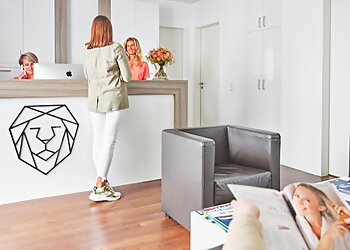 Dr. med. G. Felix Brölsch - LÖWEN ÄSTHETIK photo Dr. med. G. Felix Brölsch - LÖWEN ÄSTHETIK