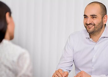 Dr. med. Hamid Joneidi Jafari - ÄSTHETIK-CENTRUM AM HUSEMANNPLATZ image Dr. med. Hamid Joneidi Jafari - ÄSTHETIK-CENTRUM AM HUSEMANNPLATZ