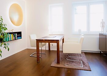 Dr. med. Imke Christina Wehage - AESTHETIK image Dr. med. Imke Christina Wehage - AESTHETIK