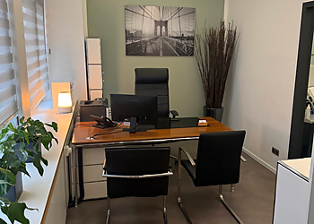 Dr. med. Jan S. Dolezil - GYNÄKOLOGISCHE PRAXISKLINIK HAMBURG image Dr. med. Jan S. Dolezil - GYNÄKOLOGISCHE PRAXISKLINIK HAMBURG