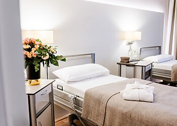 Dr. med. Jens H. Baetge - NÜRNBERGER KLINIK FÜR ÄSTHETISCH-PLASTISCHE CHIRURGIE image Dr. med. Jens H. Baetge - NÜRNBERGER KLINIK FÜR ÄSTHETISCH-PLASTISCHE CHIRURGIE