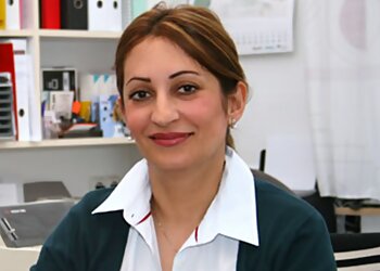 Dr. med. Mandana Gholami