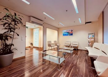 Dr. med. Matthias Stroth - FRAUENÄRZTE AM POTSDAMER PLATZ image Dr. med. Matthias Stroth - FRAUENÄRZTE AM POTSDAMER PLATZ