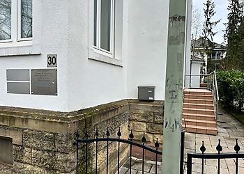 Dr. med. Mirko Krivokuca - Gemeinschaftpraxis Dr. med. Mirko Krivokuca und Dr. Joy Dickinson