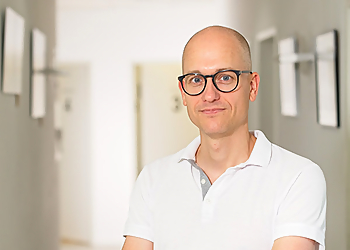 Dr. med. Mirko Meszelinsky - PRAXIS FÜR ORTHOPÄDIE, UNFALLCHIRURGIE & SPORTTRAUMATOLOGIE Dr. med. Mirko Meszelinsky - PRAXIS FÜR ORTHOPÄDIE, UNFALLCHIRURGIE & SPORTTRAUMATOLOGIE