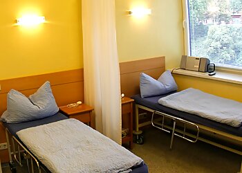 Dr. med. Oliver Izi image Dr. med. Oliver Izi