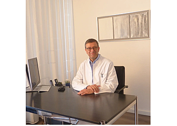 Dr. med. Reinhard Viand Dr. med. Reinhard Viand