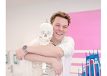 Dr. med. Roman Riepe - Orthopädie Salzstraße Dr. med. Roman Riepe - Orthopädie Salzstraße