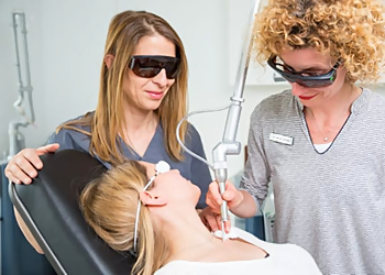 Dr. med. Romanos Vogiatzis - DZM Dermazentrum Ingolstadt image Dr. med. Romanos Vogiatzis - DZM Dermazentrum Ingolstadt