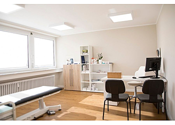 Dr. med. Simon Raub - MVZ Haut & Allergie Sterkrade Gothahaus photo Dr. med. Simon Raub - MVZ Haut & Allergie Sterkrade Gothahaus