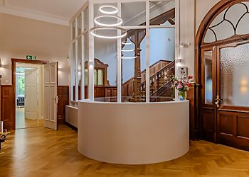 Dr. med. Stephan Valina - HOLSTENTOR-PRIVATKLINIK GmbH photo Dr. med. Stephan Valina - HOLSTENTOR-PRIVATKLINIK GmbH