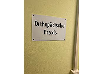 Dr. med. Uwe Hollmann Dr. med. Uwe Hollmann