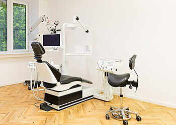 Dr. med. dent. A. Koravi image Dr. med. dent. A. Koravi