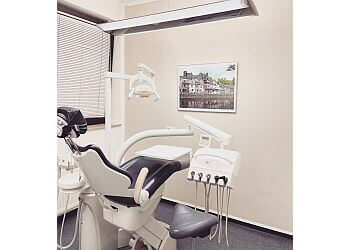 Dr. med. dent. Amir Muratagic - IHR CITY ZAHNARZT HAMM image Dr. med. dent. Amir Muratagic - IHR CITY ZAHNARZT HAMM