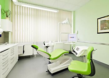 Dr. med. dent. Andreas Helke image Dr. med. dent. Andreas Helke