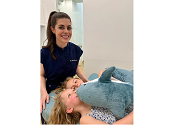 Dr. med. dent. Anna Wechsler - heyzahn photo Dr. med. dent. Anna Wechsler - heyzahn