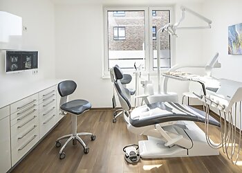 Dr. med. dent. Berthold Kappek image Dr. med. dent. Berthold Kappek