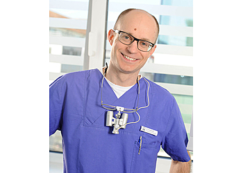 Dr. med. dent. Björn Echterhoff Dr. med. dent. Björn Echterhoff