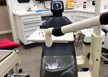 Dr. med. dent. Burghardt Zimny - DRES. ZIMNY & KOLLEGEN photo Dr. med. dent. Burghardt Zimny - DRES. ZIMNY & KOLLEGEN