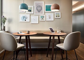 Dr. med. dent. Christin Steinbach - LIEBLINGS-ZAHNARZT KÖLN photo Dr. med. dent. Christin Steinbach - LIEBLINGS-ZAHNARZT KÖLN